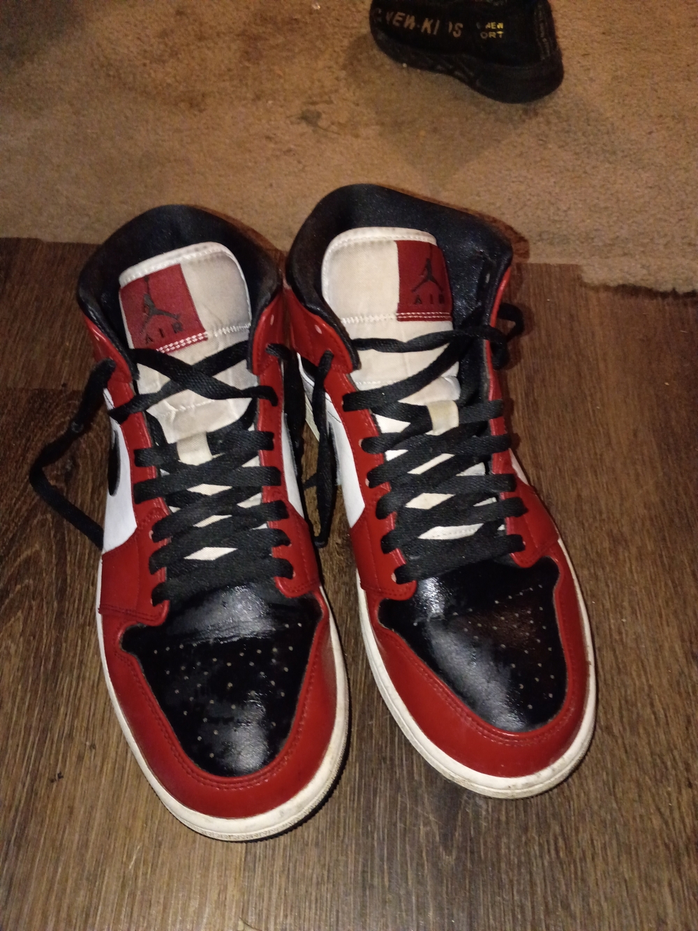 Jordan Men's Black Red White High-Top Sneakers